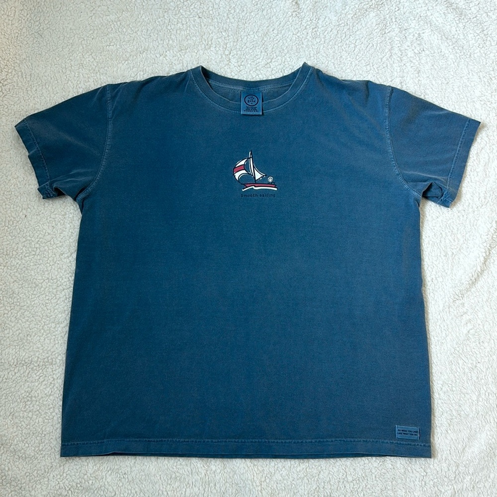 Life Is Good XL Dark Blue Tee Shirt - Sailing/Sailboat “Smooth sailing”